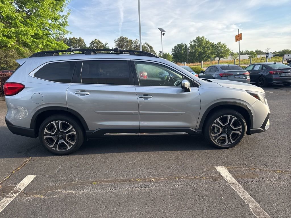 Used 2023 Subaru Ascent Limited w/ Technology Package image 2