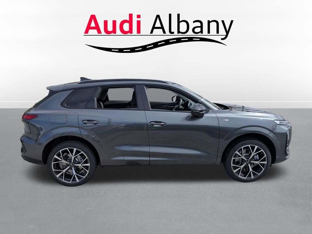 New 2026 Audi Q3 quattro 2.0T image 3