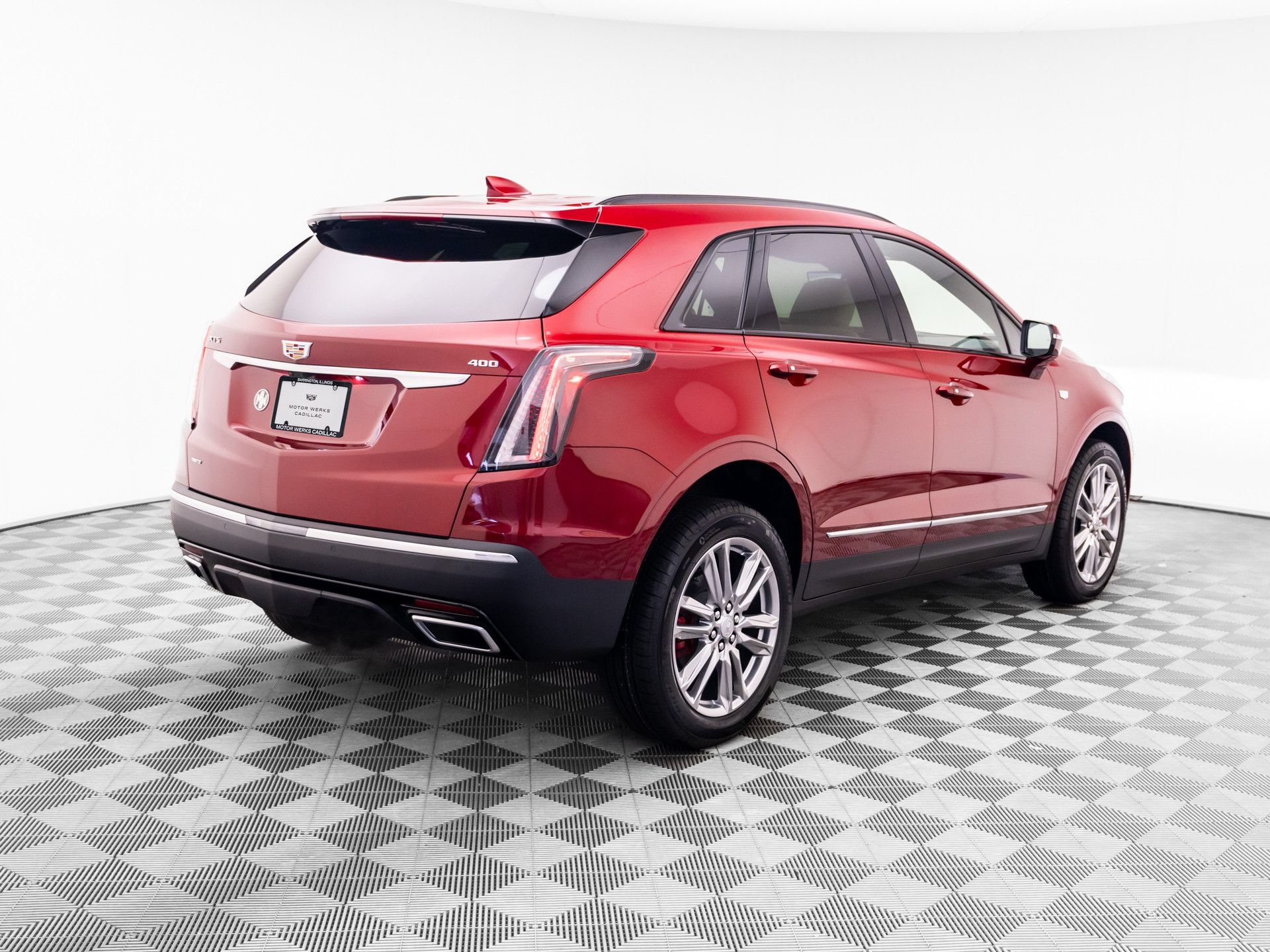New 2026 Cadillac XT5 Sportv w/ LPO, Floor Liner Package AWD/4WD image 5