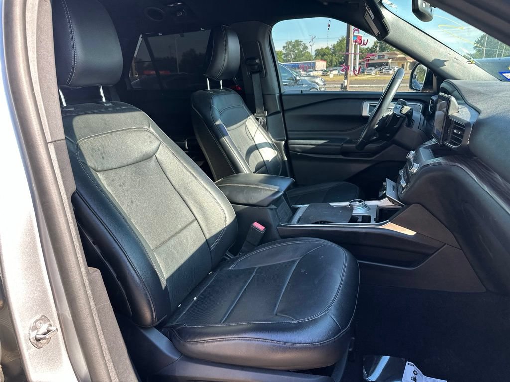 Used 2020 Ford Explorer Limited RWD image 27