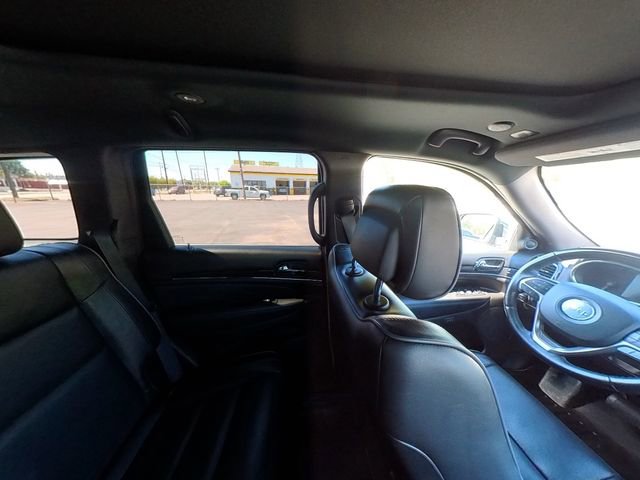 Used 2021 Jeep Grand Cherokee Overland AWD/4WD image 34