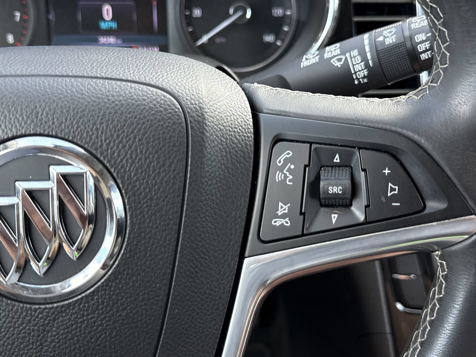 Used 2020 Buick Encore Preferred FWD image 18