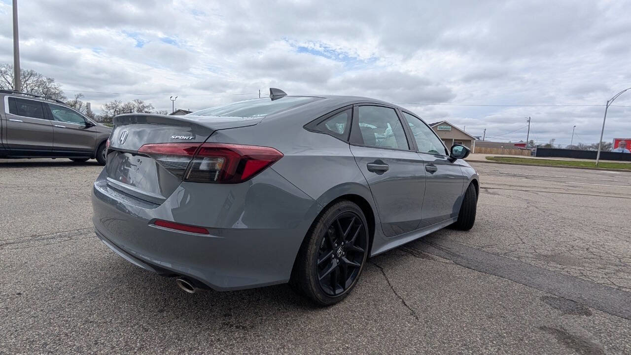 Used 2025 Honda Civic Sport image 3