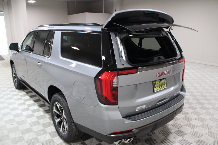 New 2026 GMC Yukon XL AT4 Ultimate AWD/4WD image 14