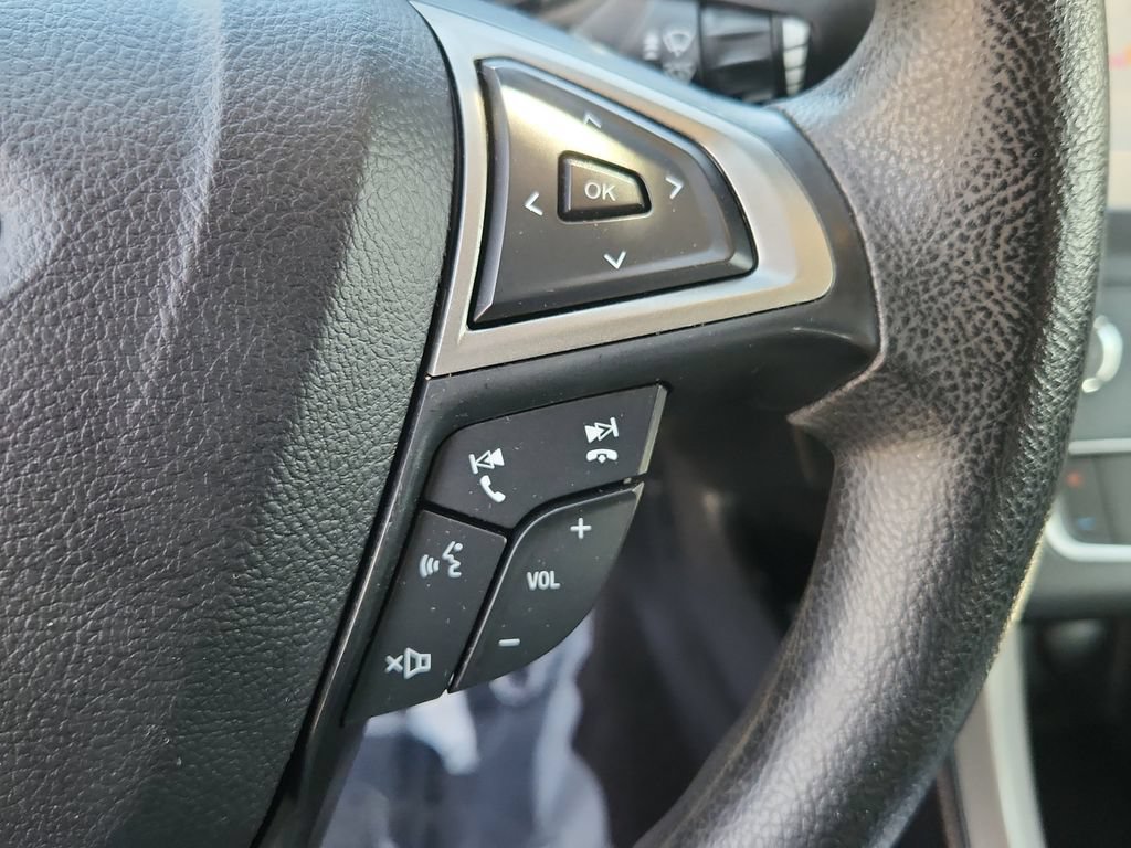 Used 2020 Ford Fusion SE FWD image 22