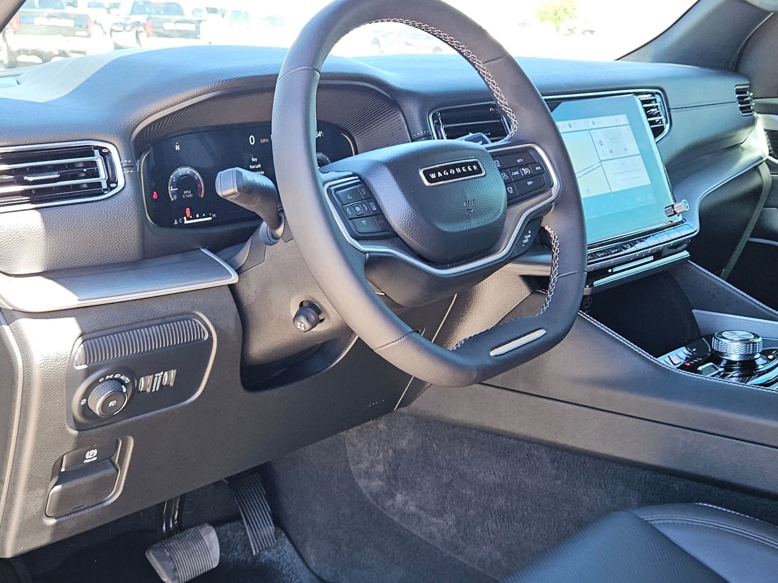 Certified 2025 Jeep Wagoneer Series II w/ Premium Group I image 10