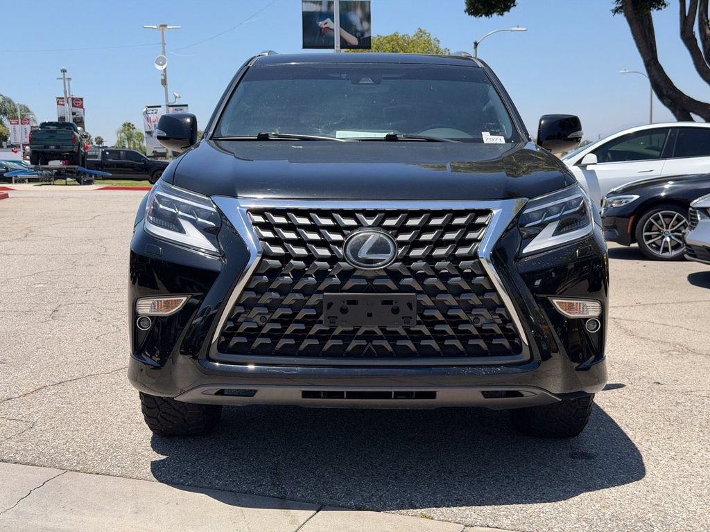 Used 2021 Lexus GX 460 Premium w/ Premium Package AWD/4WD image 2