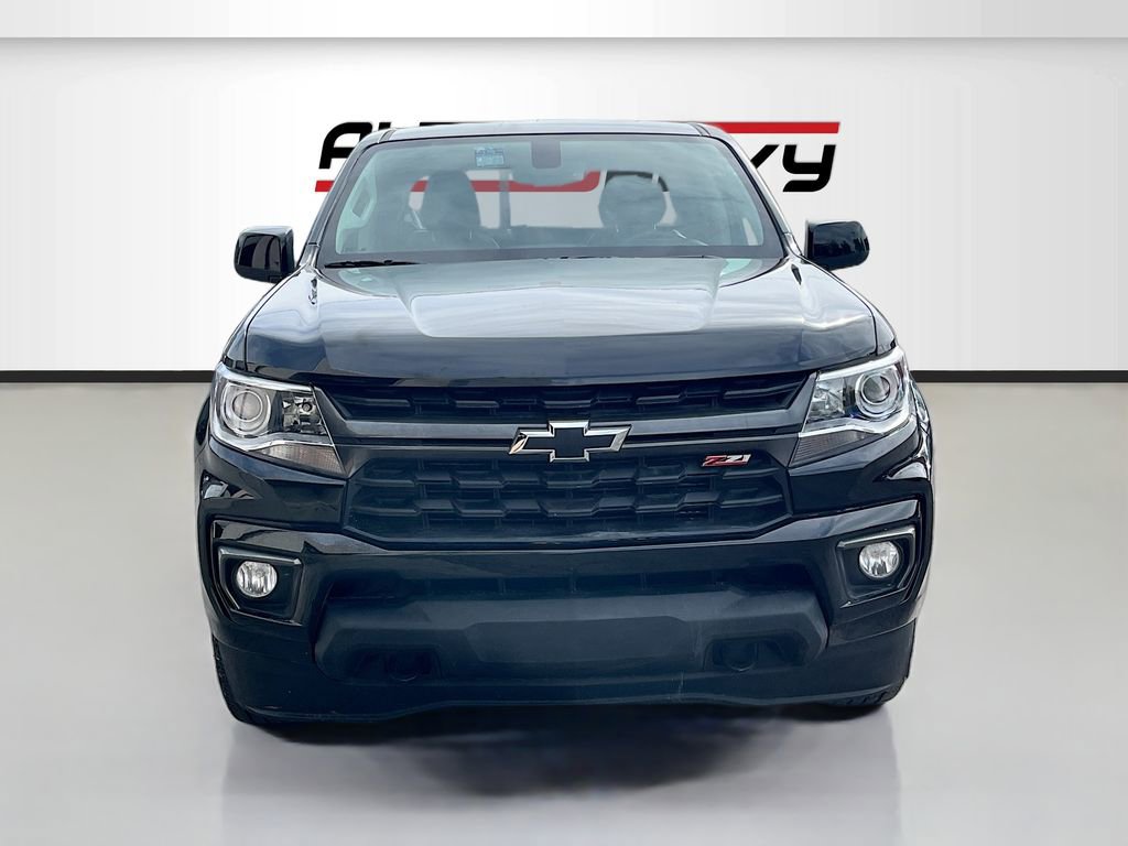 Used 2021 Chevrolet Colorado Z71 AWD/4WD image 2