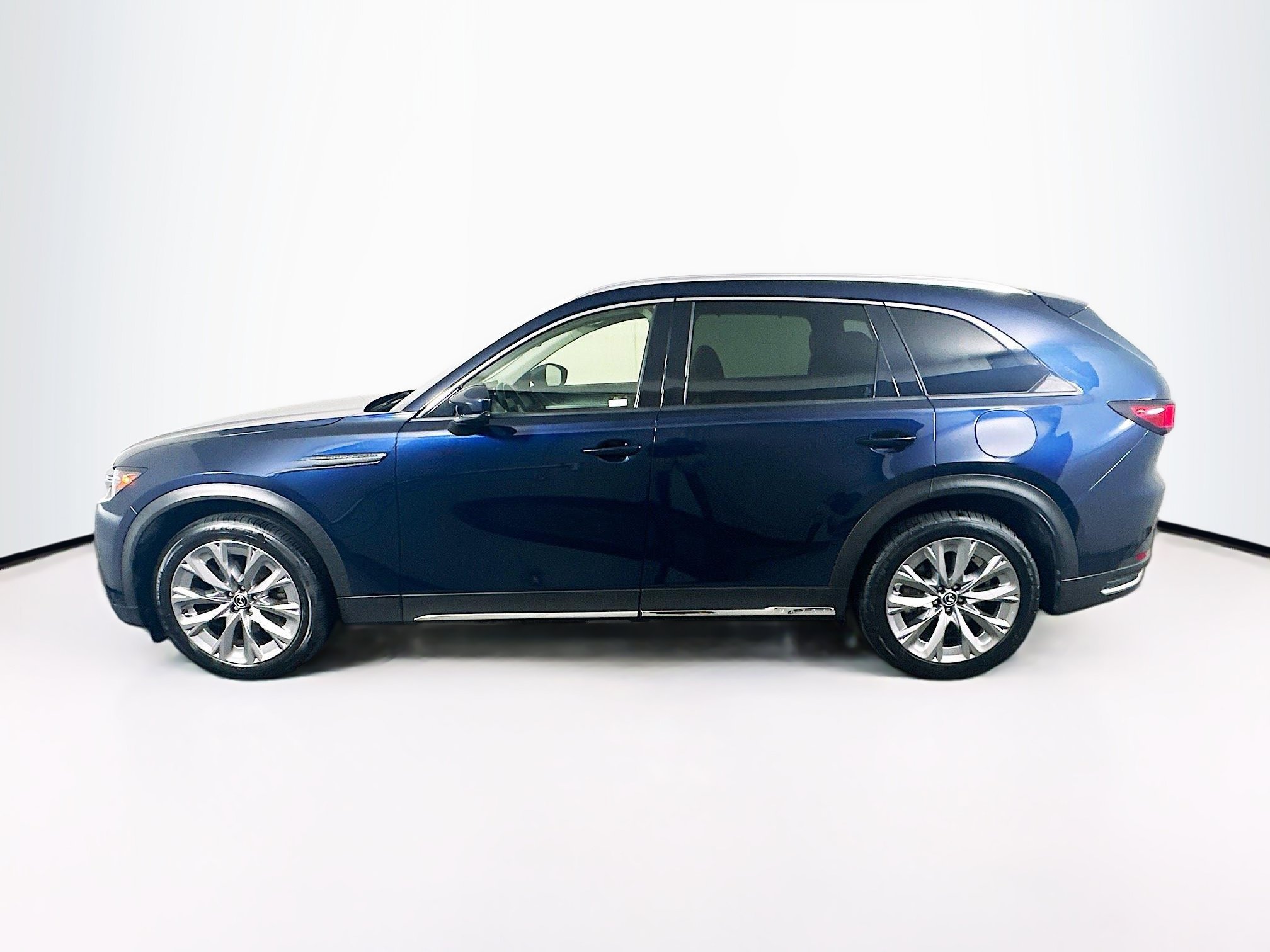 Used 2024 MAZDA CX-90 3.3 Turbo w/ Premium Package AWD/4WD image 4