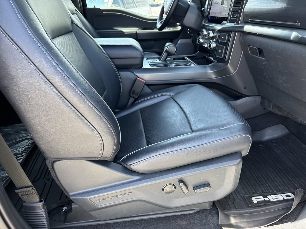 Used 2025 Ford F150 Lariat w/ Equipment Group 501A Mid AWD/4WD image 13