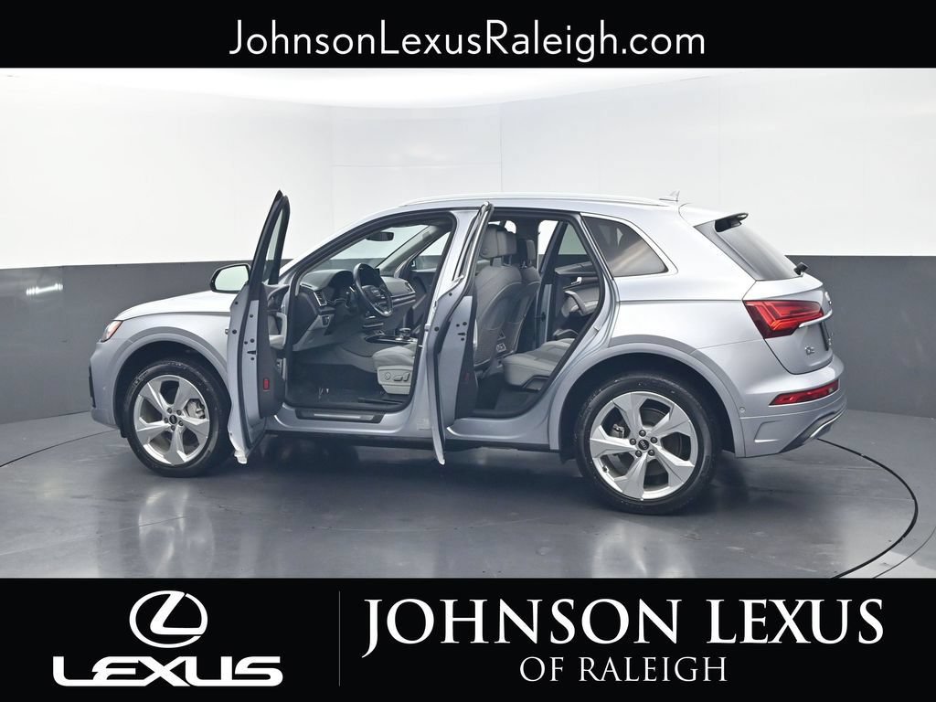 Used 2021 Audi Q5 Prestige w/ Prestige Package AWD/4WD image 37