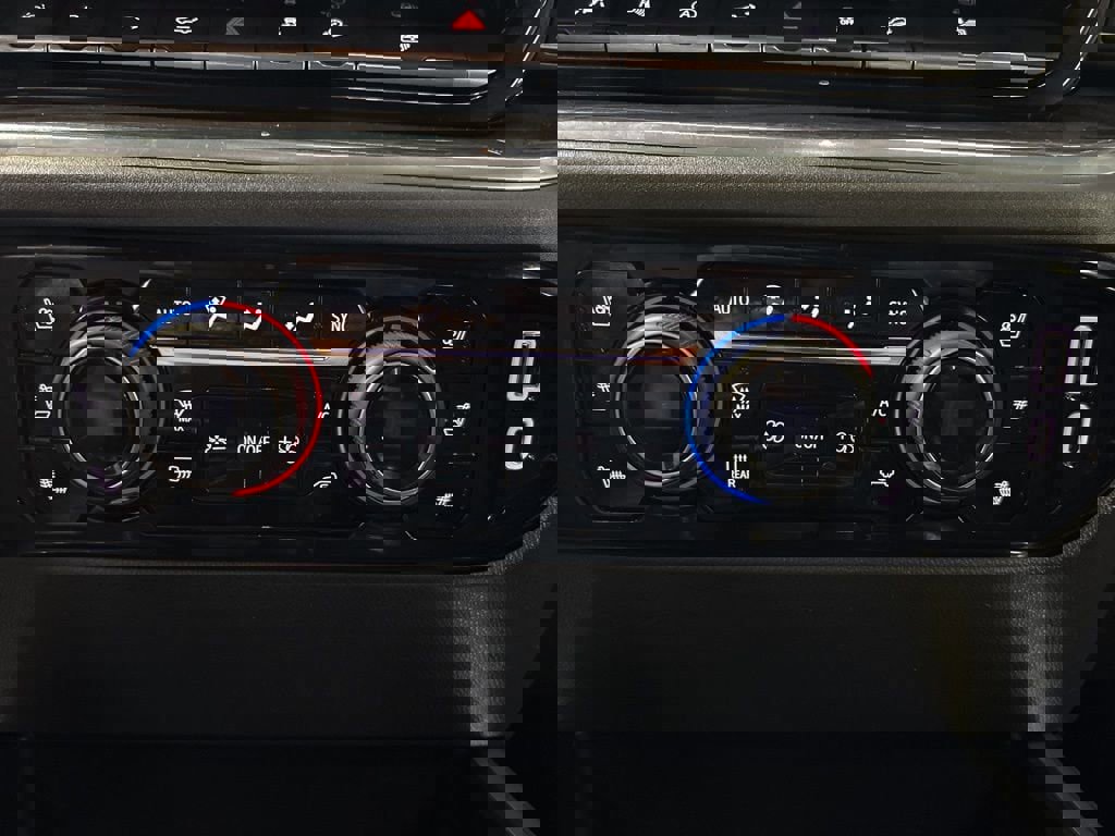 Certified 2022 Chevrolet Silverado 1500 LTZ image 32