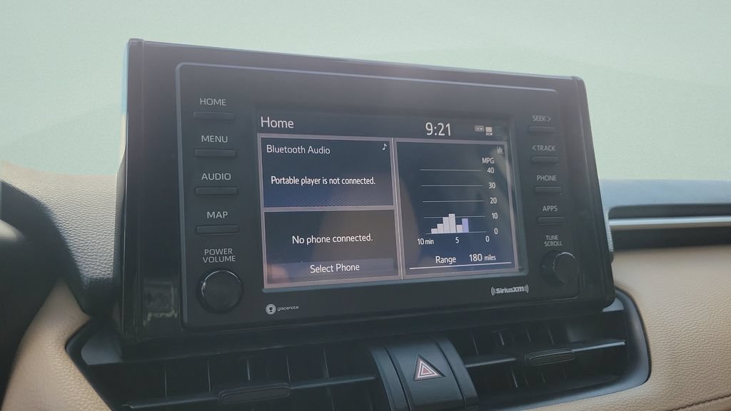 Certified 2020 Toyota RAV4 XLE FWD image 14