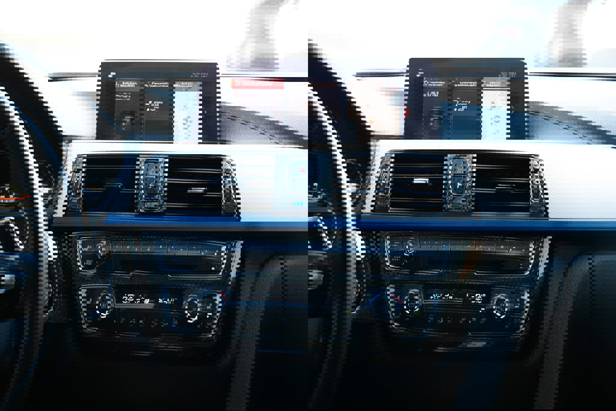 Used 2018 BMW 340i xDrive Sedan w/ Premium Package image 41