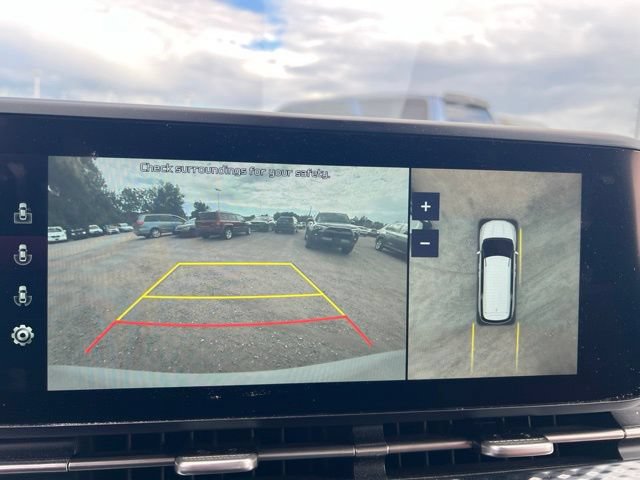 Used 2022 Kia Carnival SX Prestige FWD image 20