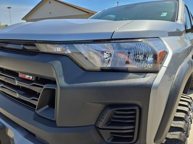 Used 2023 Chevrolet Colorado Trail Boss w/ Advanced Trailering Package AWD/4WD image 6