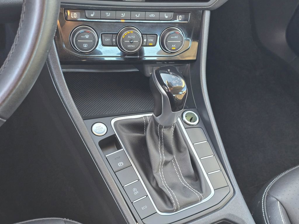 Used 2024 Volkswagen Jetta SE FWD image 23