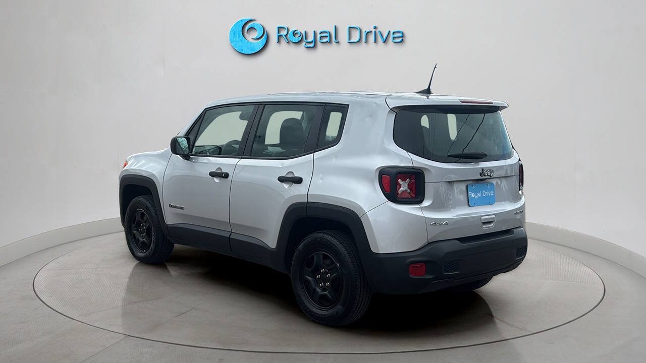 Used 2021 Jeep Renegade Sport AWD/4WD image 4