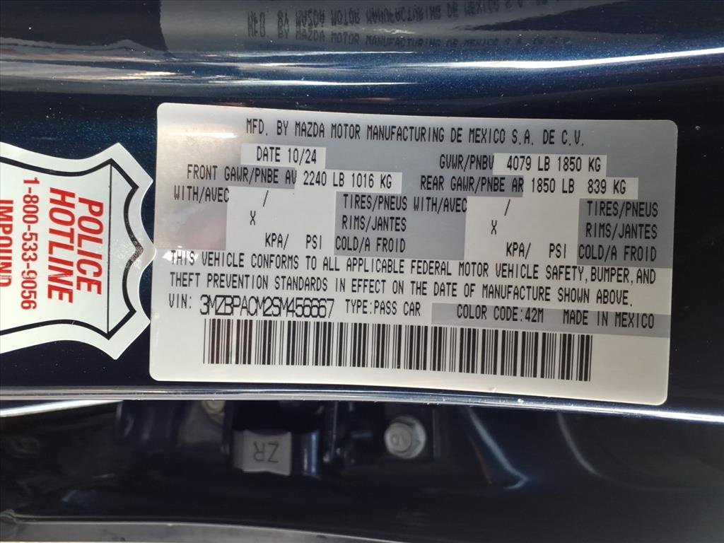 Used 2025 MAZDA MAZDA3 s image 32