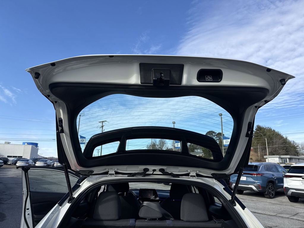 Used 2020 Toyota C-HR XLE FWD image 37
