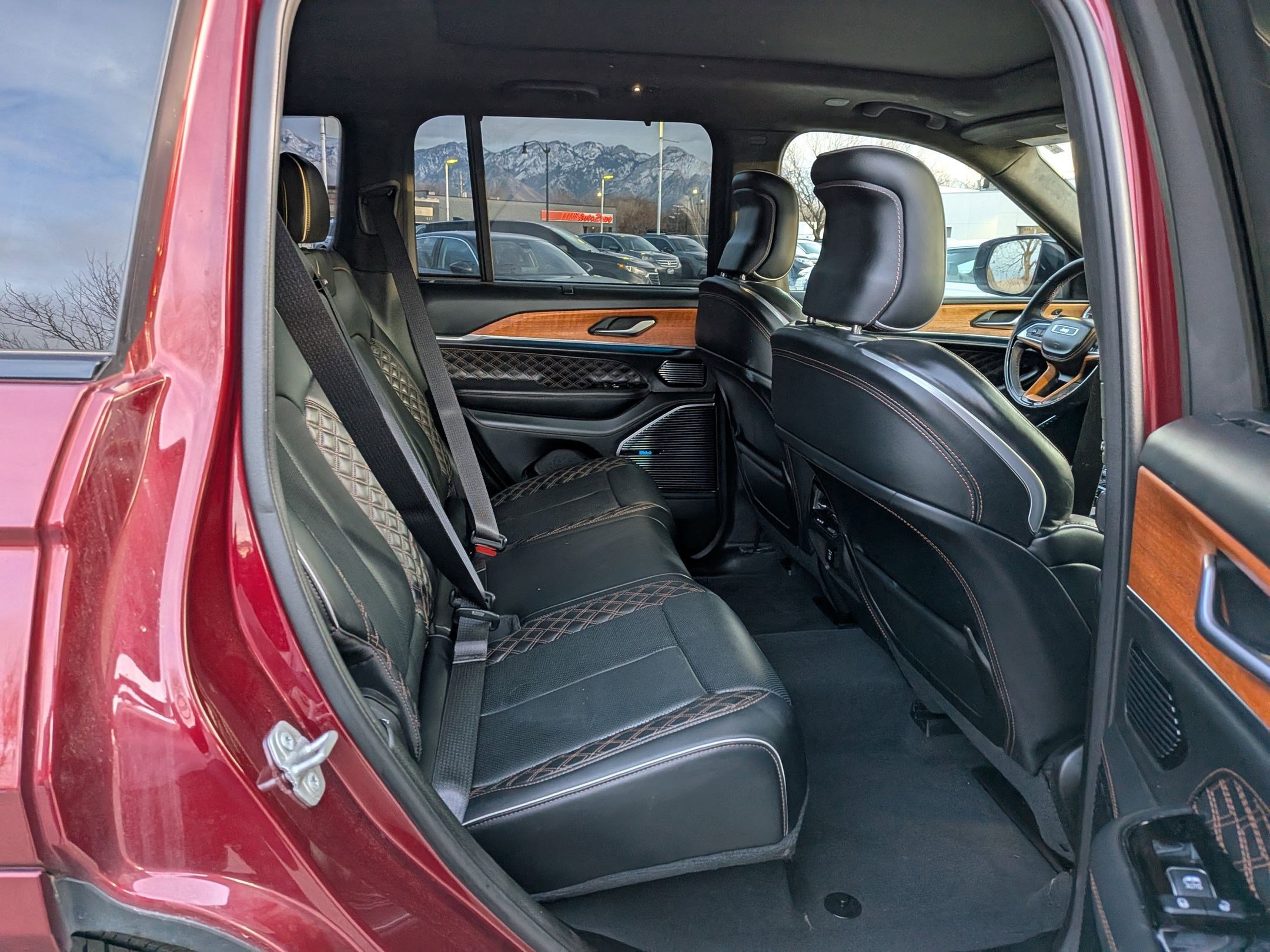 Used 2022 Jeep Grand Cherokee Summit image 32