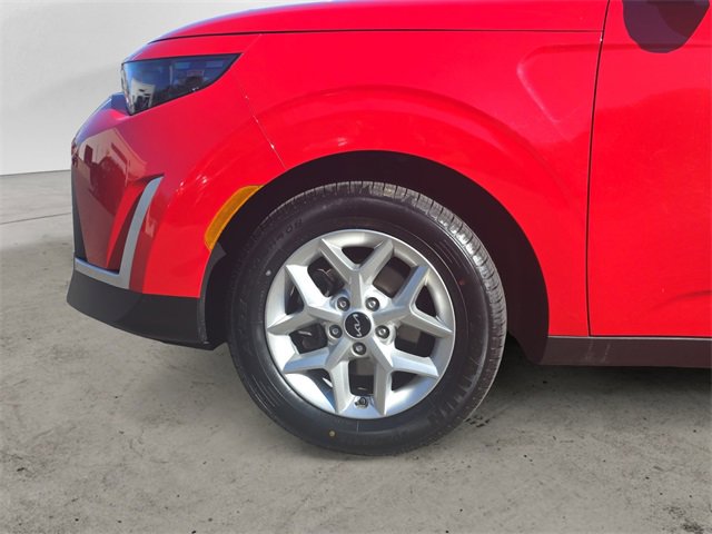 Used 2023 Kia Soul LX w/ LX Technology Package image 14