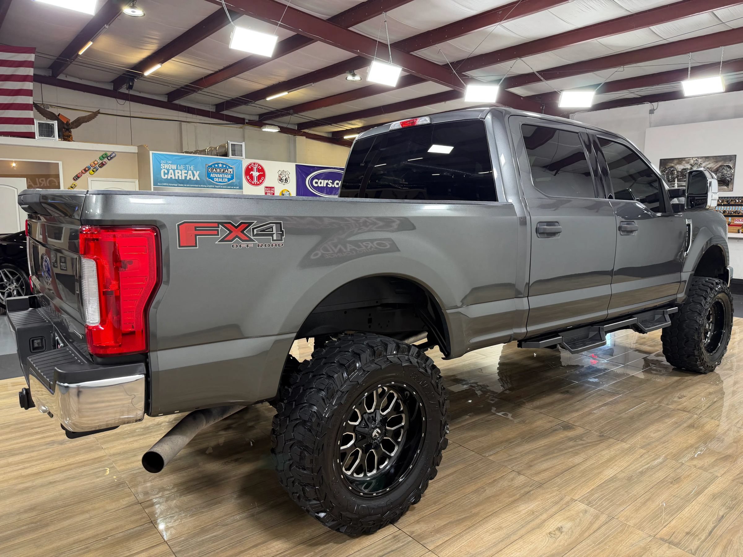 Used 2018 Ford F250 XLT w/ Snow Plow Prep Package AWD/4WD image 6