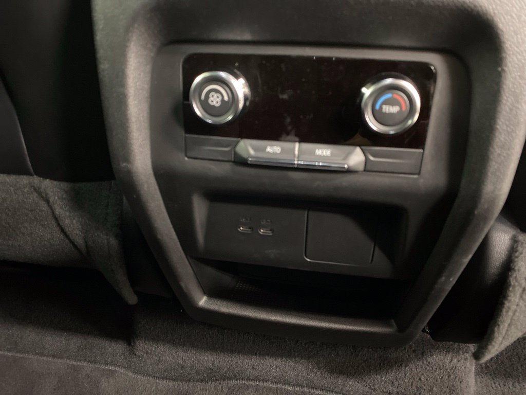 Certified 2026 Buick Enclave Sport Touring AWD/4WD image 18