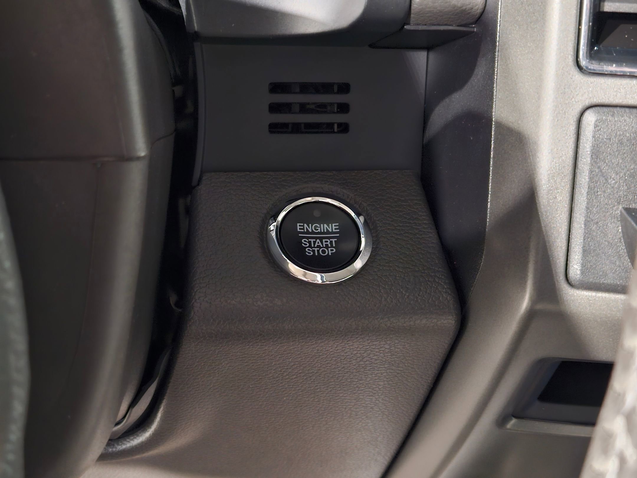 Used 2021 Ford Expedition Max XLT image 34