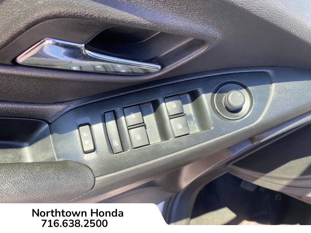 Used 2017 Chevrolet Trax LS FWD image 18