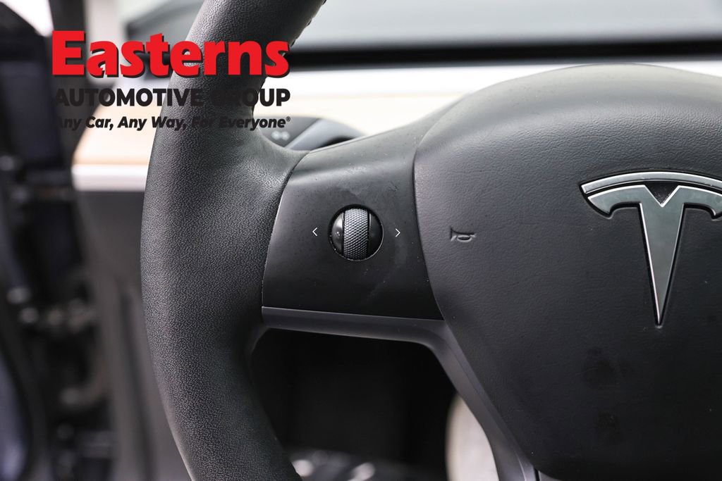 Used 2023 Tesla Model 3 Standard Range RWD image 15
