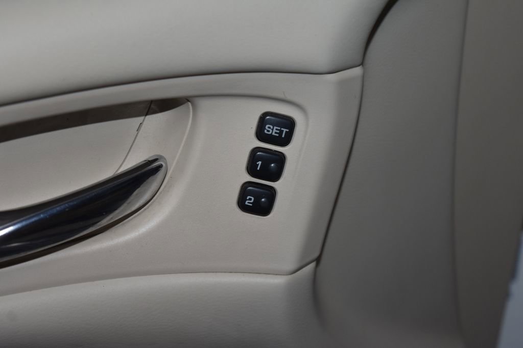 Used 2019 Nissan Murano Platinum w/ Cargo Package image 5