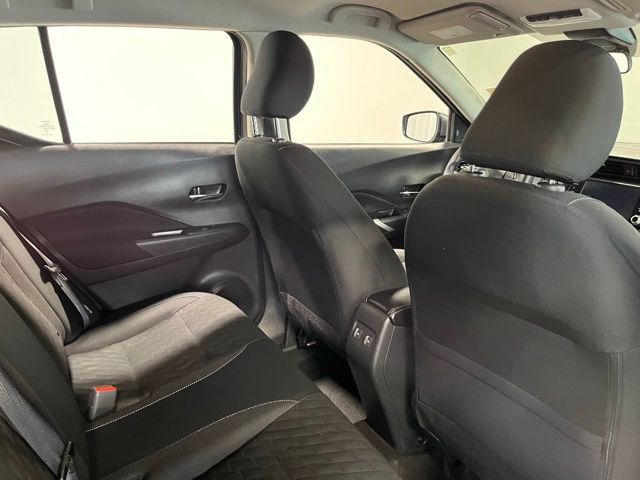 Used 2023 Nissan Kicks SV image 14