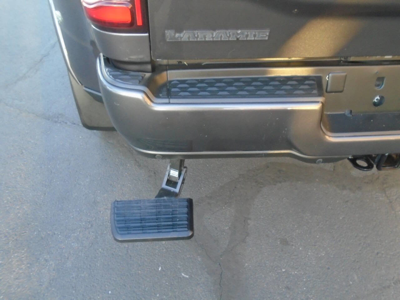 Used 2021 RAM 3500 Laramie w/ Night Edition image 32