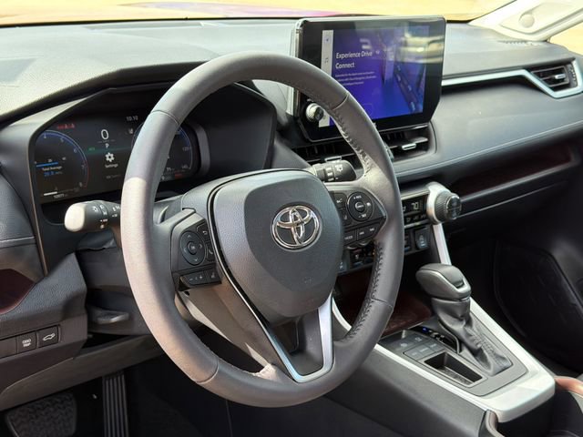 Used 2024 Toyota RAV4 Limited image 20