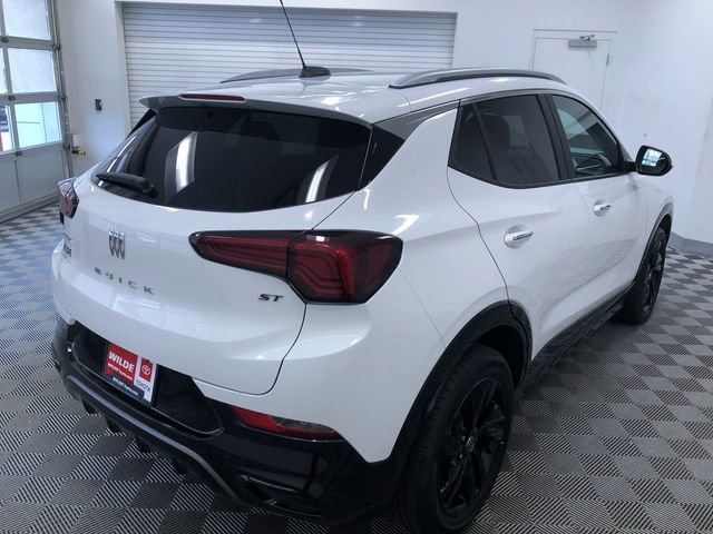 Used 2024 Buick Encore GX Sport Touring image 29