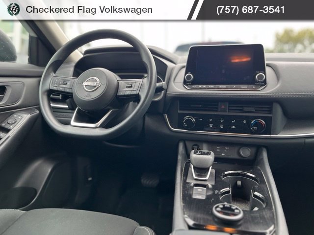 Used 2024 Nissan Rogue S AWD/4WD image 30