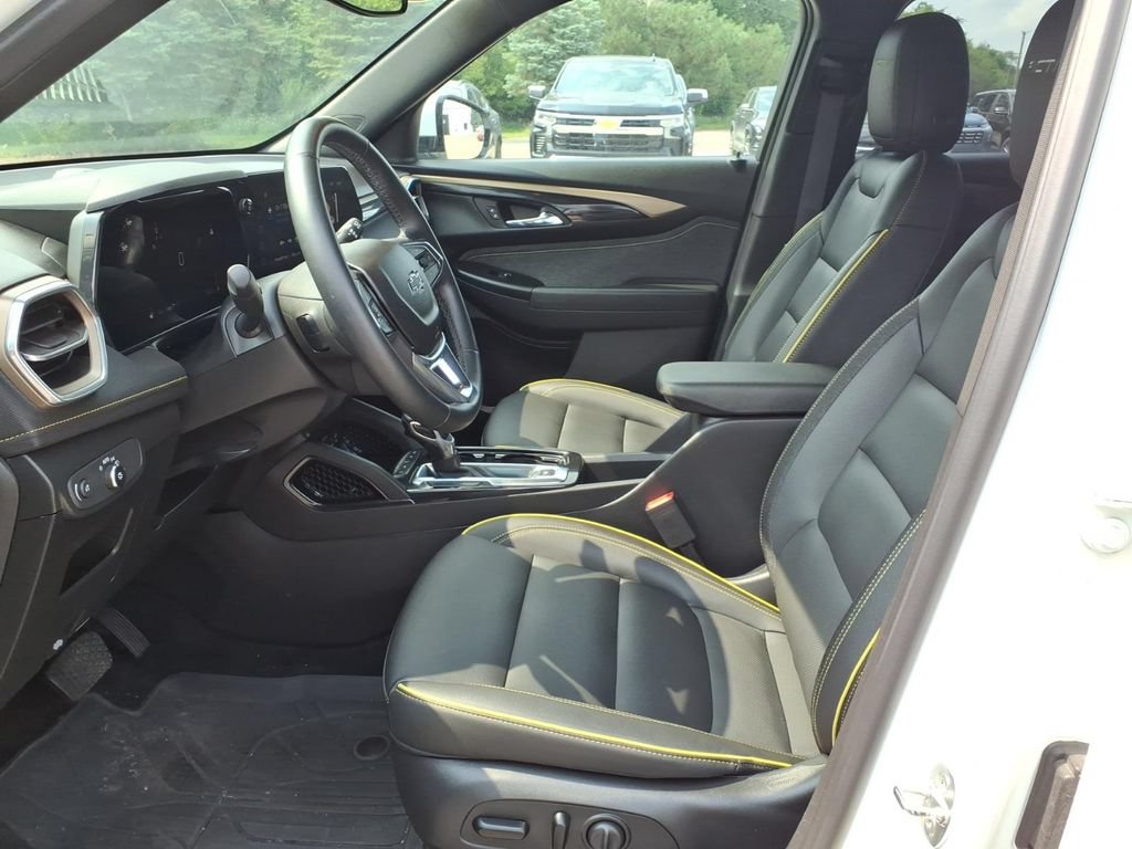 Used 2024 Chevrolet TrailBlazer ACTIV w/ Convenience Package AWD/4WD image 12