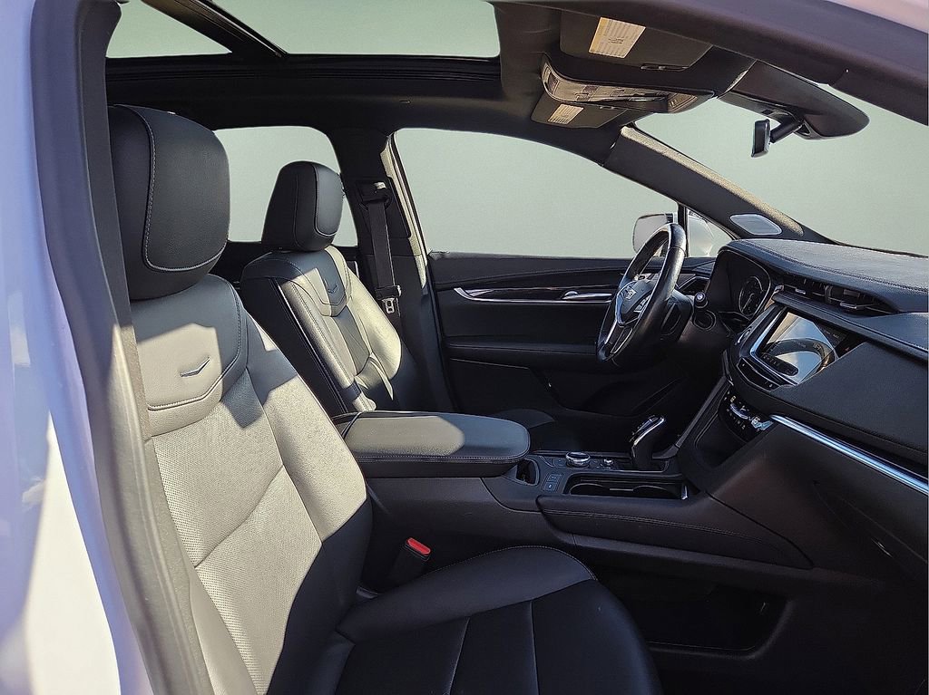 Used 2024 Cadillac XT5 Premium Luxury image 15