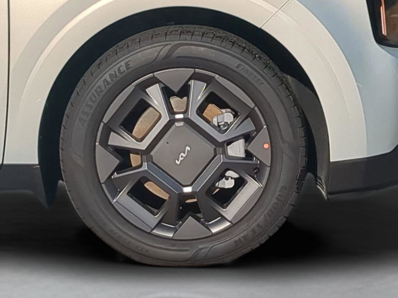 New 2026 Kia Carnival EX image 9