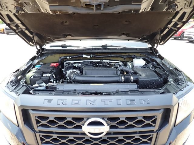 Used 2024 Nissan Frontier S w/ Tow Package AWD/4WD image 13