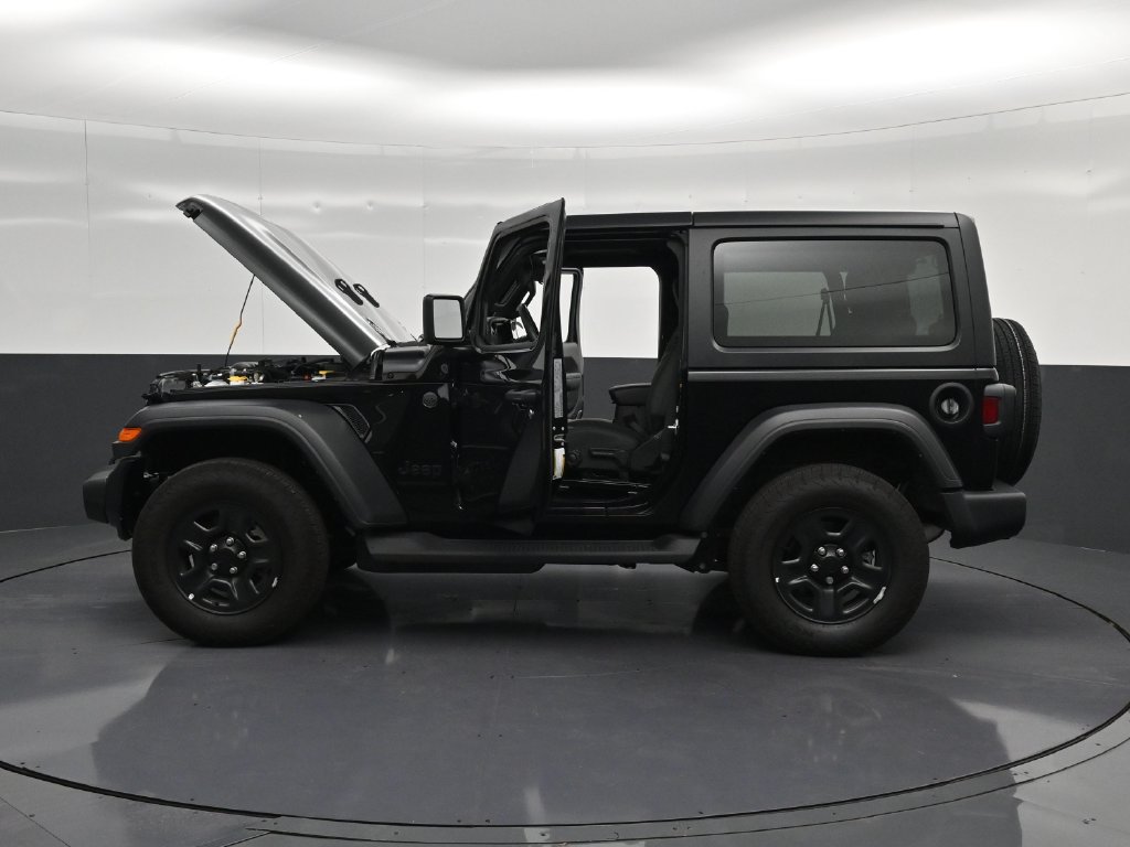Used 2026 Jeep Wrangler Sport AWD/4WD image 36
