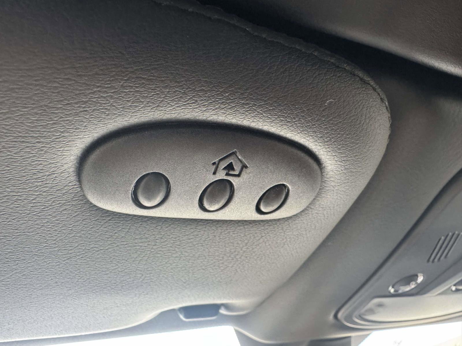 Used 2019 Maserati GranTurismo MC image 24