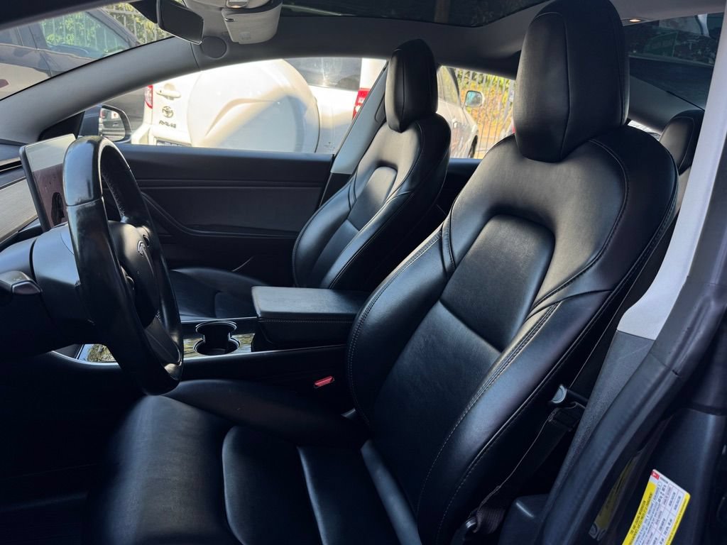 Used 2018 Tesla Model 3 Long Range RWD image 11