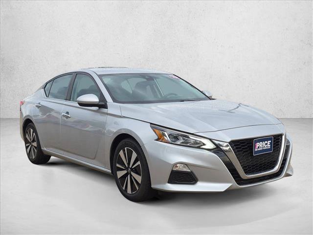 Used 2022 Nissan Altima 2.5 SV FWD image 3