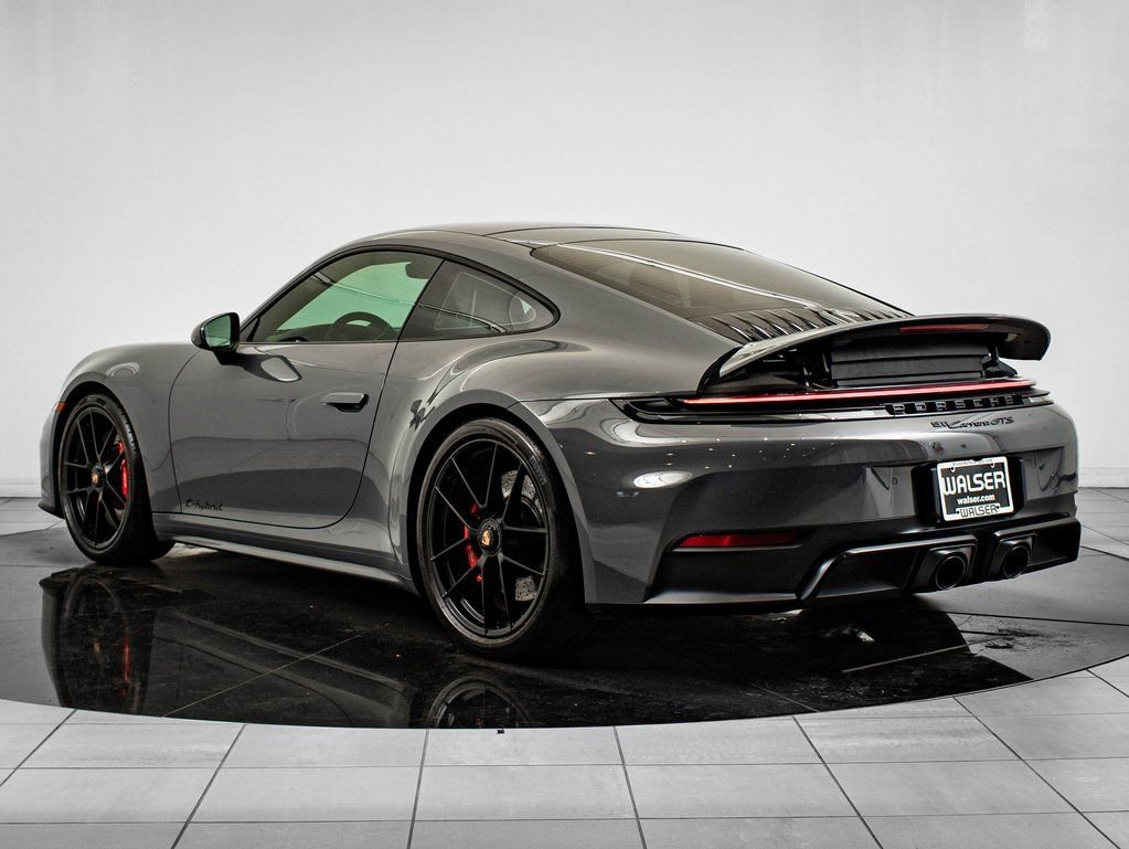 Certified 2025 Porsche 911 Carrera GTS RWD image 3