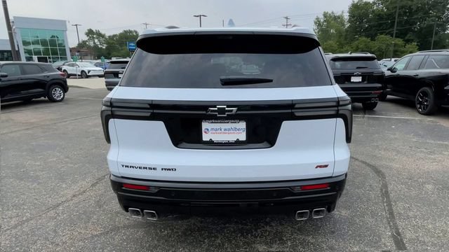 New 2026 Chevrolet Traverse RS w/ LPO, Floor Liner Package AWD/4WD image 9