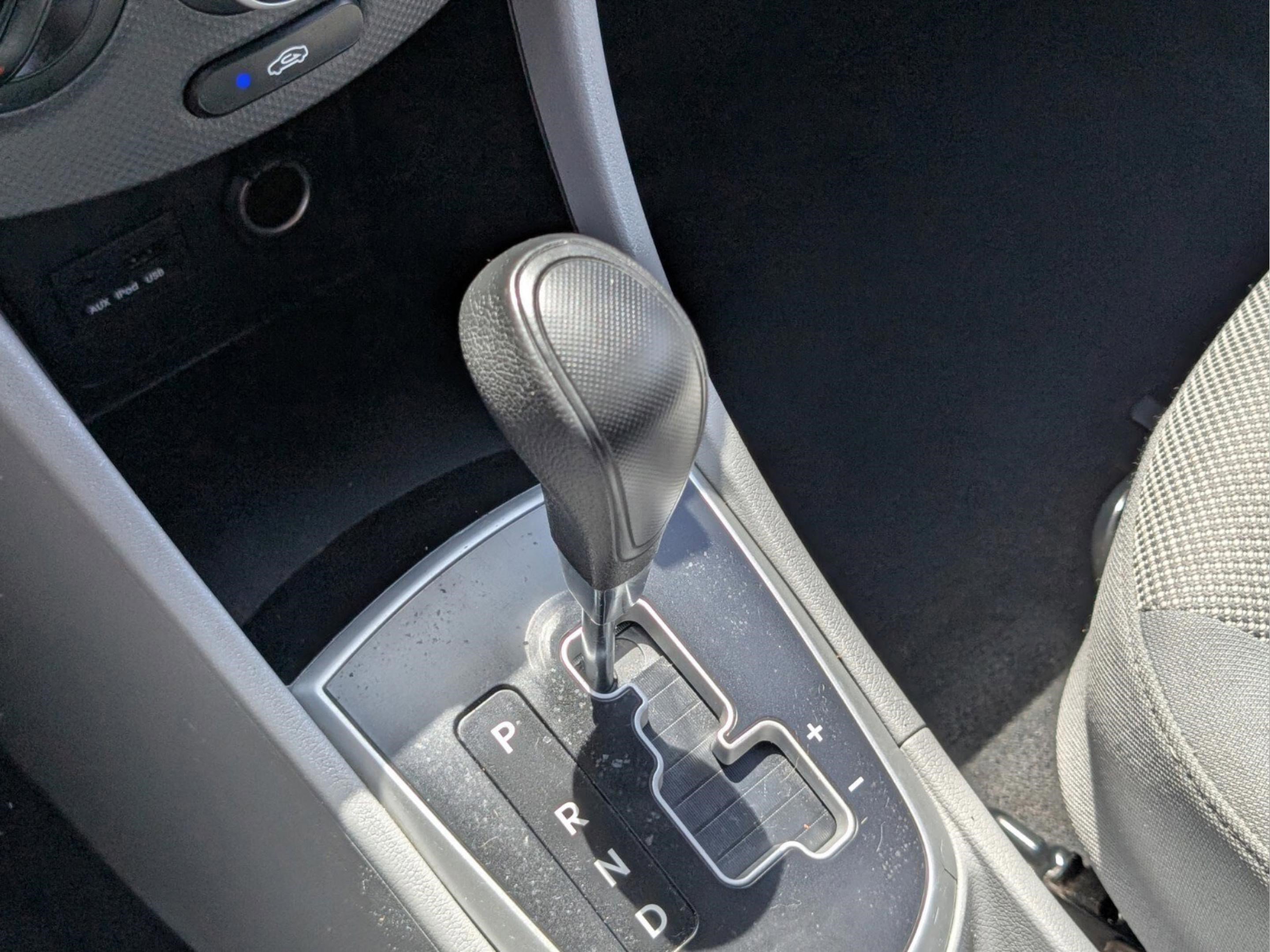 Used 2013 Hyundai Accent GS image 37