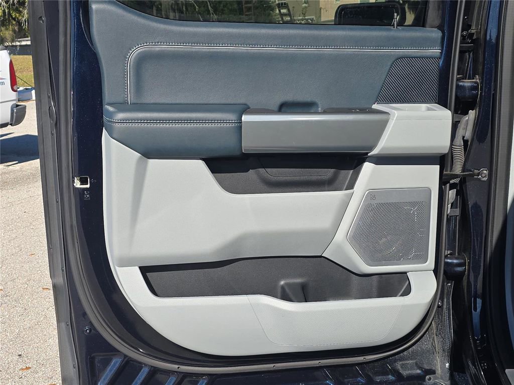 Used 2023 Ford F150 Limited image 14