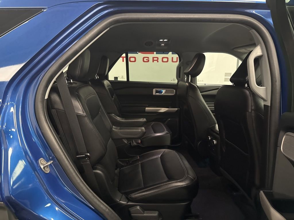 Used 2023 Ford Explorer Limited image 38